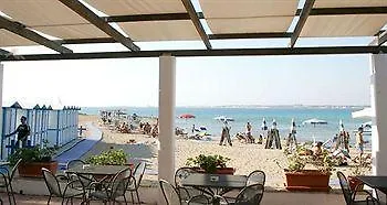 A Due Passi Dal Pizzo (Salento)