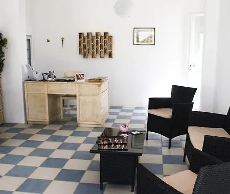 A Due Passi Dal Pizzo Hotel