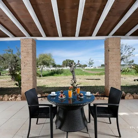 A Due Passi Dal 3* Pizzo (Salento)